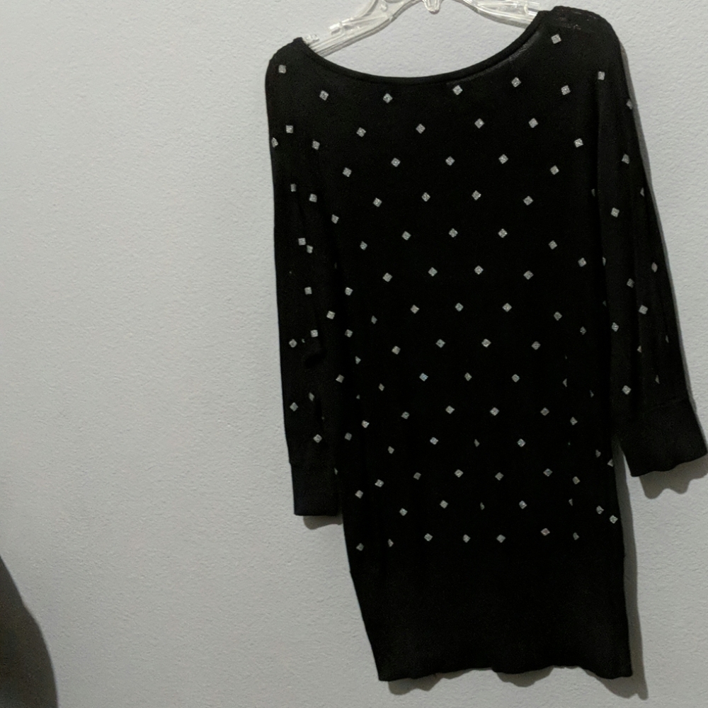 White House Black Market sweater - Picture 2 of 4